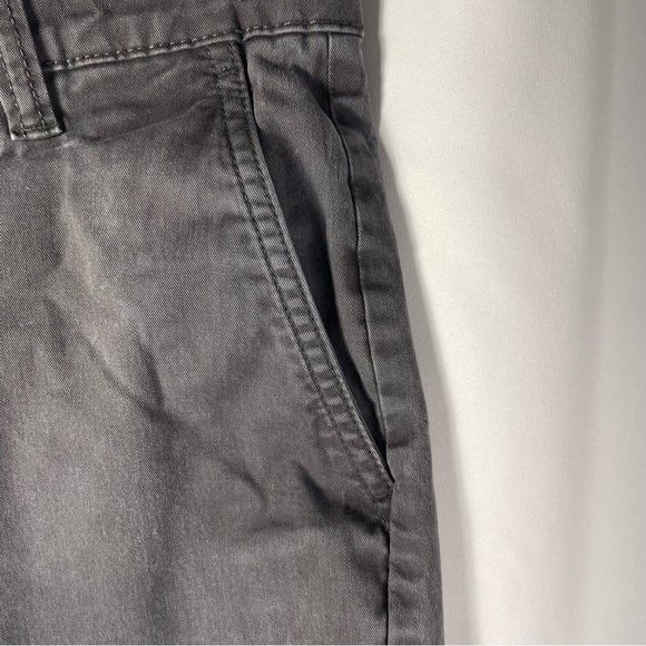 Eddie Bauer Gray Chino Shorts Men’s Size 30 - Picture 3 of 5